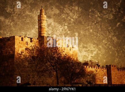 Tour de David (ou Citadelle de Jérusalem) au coucher du soleil. Jérusalem (Israël). Photo rétro aux teintes anciennes avec rayures. Banque D'Images