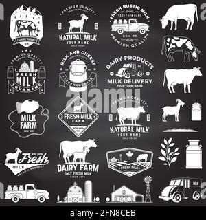 Ferme laitière. Badge lait frais uniquement, logo sur le tableau noir. Vecteur. Conception typographique avec la vache , silhouette de chèvre. Modèle pour laiterie et ferme laitière Illustration de Vecteur