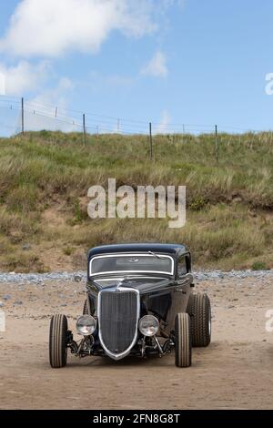 Ford de 34' garée à Pendine Sands au pays de Galles pour le course de plage Banque D'Images