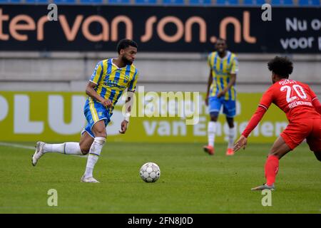 WAALWIJK, PAYS-BAS - MAI 13 : Sylla SOW du RKC Waalwijk pendant le match néerlandais Eredivisiie entre le RKC Waalwijk et le FC Twente au Mandemakers Stadion Banque D'Images