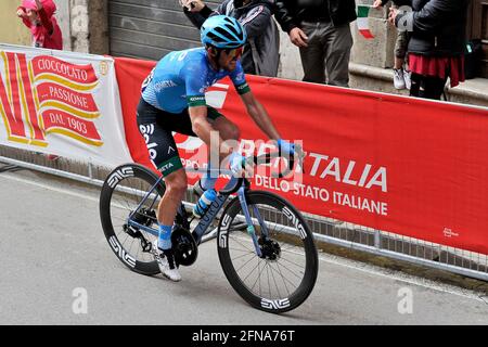 Guardia Sanframondi, Italie. 15 mai 2021. Francesco Gavazzi cycliste de l'Eolo Kometa, au cours de la phase numéro 8 du Giro d'italia 104, Foggia - Guardia Sanframondi de 170km. Guardia Sanframondi, Italie, mai 15 2021. (Photo par Vincenzo Izzo/Sipa USA) crédit: SIPA USA/Alay Live News Banque D'Images