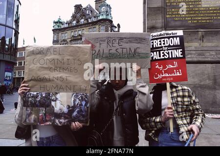 Newcastle upon Tyne, Royaume-Uni, 15 mai 2021, monument Gray à Newcastle upon Tyne pour protester contre l'attaque israélienne contre la Palestine. La manifestation est de faire clairement comprendre au gouvernement israélien que ce n'est pas acceptable, crédit: David Whinham/Alamy Live Banque D'Images