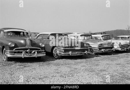 American Junkyard, 1958 Buicks, Pontiac Banque D'Images