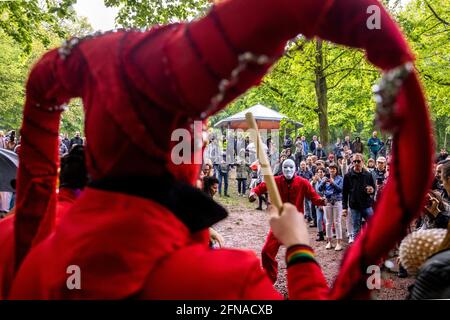 Les gens se réunissent pour la deuxième édition de la 'démonstration mondiale pour la liberté - Belgique' au Bois de la Cambre - Ter Kamerenbos, à Bruxelles, S Banque D'Images