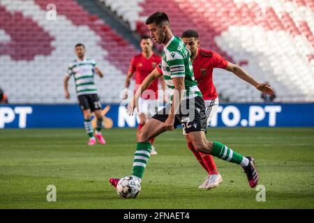 Lisbonne, Portugal. 15 mai 2021. Goncalo Inacio de Sporting pendant le match de la Ligue des hommes entre SL Benfica et Sporting CP au stade Luz à Lisbonne, Portugal le 15 mai 2021 crédit: SPP Sport Press photo. /Alamy Live News Banque D'Images