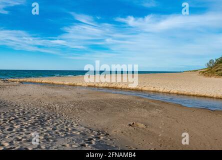 Bord de mer le long du lac Michigan dans le parc national d'Indiana Dunes Banque D'Images