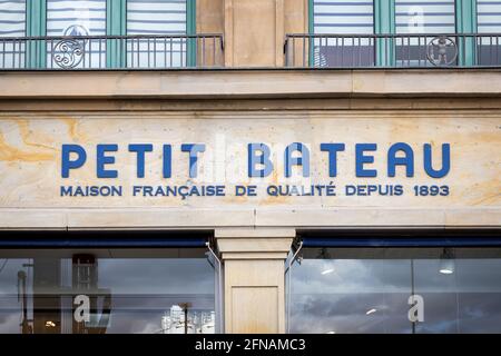 Enseigne petit bateau dans le centre-ville de Munich Banque D'Images