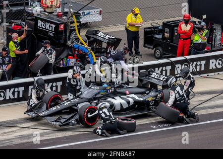 Indianapolis, Indiana, États-Unis. 15 mai 2021. SÉBASTIEN BOURDAIS (14) du Mans, France, met sa voiture en service lors du Grand Prix GMR au circuit automobile d'Indianapolis, Indiana. Crédit : Brian Spurlock Grindstone Media/ASP/ZUMA Wire/Alay Live News Banque D'Images