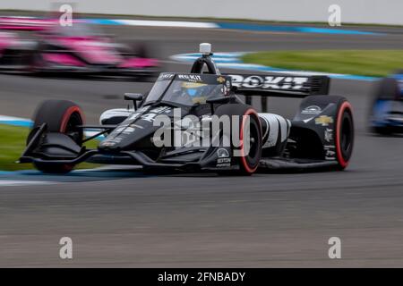 Indianapolis, Indiana, États-Unis. 15 mai 2021. Les équipes de la SÉRIE NTT INDYCAR se disputent le Grand Prix GMR au circuit automobile d'Indianapolis, dans l'Indiana. Credit: Colin J Mayr Grindstone Media GR/ASP/ZUMA Wire/Alay Live News Banque D'Images