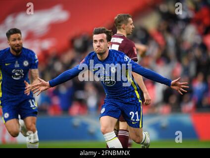 Londres, Royaume-Uni. 15 mai 2021. 15 mai 2021 - Chelsea / Leicester City - finale de la coupe FA - Stade Wembley - Londres Ben Chilwell célèbre la notation de l'égaliseur tardif de Chelsea qui a été plus tard refusé par le VAR lors de la finale de la coupe FA au stade Wembley, Londres crédit photo : Credit: Mark pain/Alay Live News Banque D'Images