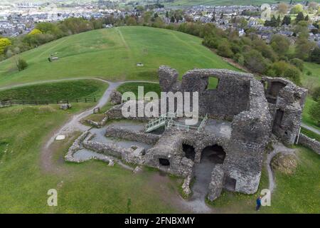 Château de Kendal, Kendal Cumbria, Angleterre. 11 mai 2021. Vues aériennes du château de Kendal. Le château a été construit au début des années 1200 Banque D'Images