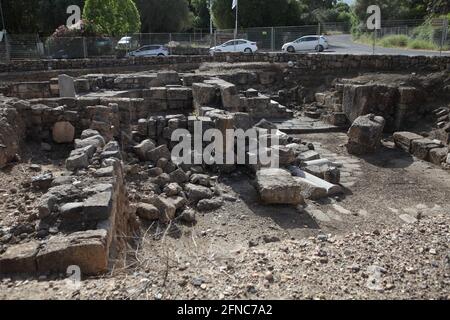 Vestiges archéologiques d'une église byzantine du 4ème - 7ème siècle AD à Banias appelé alors Césarée Philippi au pied du Mont. Hermon. Banque D'Images