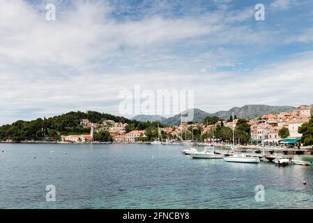 Marina et baies à Cavtat, Croatie Banque D'Images
