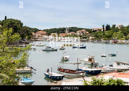 Marina et baies à Cavtat, Croatie Banque D'Images