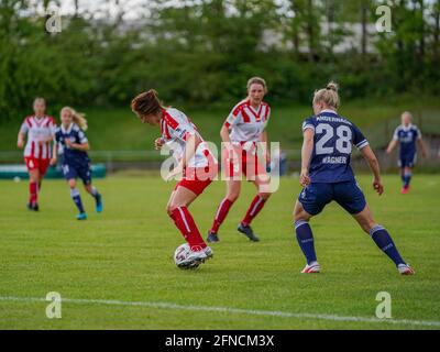 Andernach, Allemagne. 16 mai 2021. Christina Neufeld (17 FC Wuerzburger Kickers) pendant le 2. Match de Bundesliga entre SG 99 Andernach et FC Wuerzburger Kickers au stade Andernach à Andernach, en Allemagne. Crédit: SPP Sport presse photo. /Alamy Live News Banque D'Images