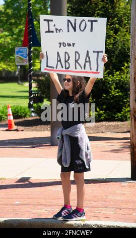 Cape Cod contre les mandats médicaux événement. Main Street, Hyannis, Massachusetts, États-Unis - 15 mai 2021 Banque D'Images