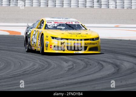 Valence, Espagne. 16 mai 2021. Ercoli Gianmarco de CAAL Racing en action pendant la course Nascar Whelen Valencia. La série NASCAR Whelen Euro a été fondée en 2008 et a créé la série européenne officielle NASCAR en janvier 2012 grâce à un partenariat à long terme signé avec NASCAR (National Association for stock car Auto Racing). La NASCAR européenne célèbre son seul rendez-vous en Espagne au circuit Ricardo Tormo à Cheste, Valence. Crédit : SOPA Images Limited/Alamy Live News Banque D'Images