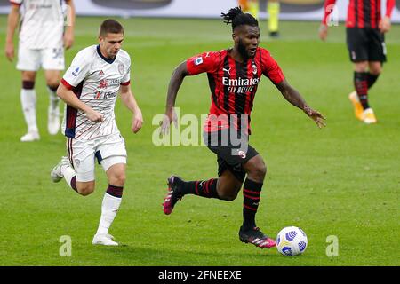 Milan, Italie. 16 mai 2021. Frank Kessie (AC Milan) en action pendant l'AC Milan contre Cagliari Calcio, football italien série A match à Milan, Italie, mai 16 2021 crédit: Independent photo Agency/Alay Live News Banque D'Images