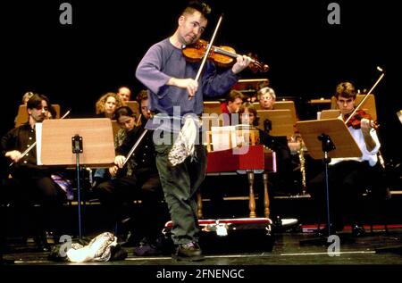 Nigel Paul Kennedy, violoniste anglais d'une famille de musiciens, né en 1956 à Brighton. [traduction automatique] Banque D'Images