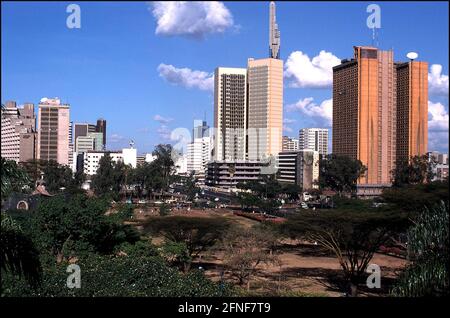 Horizon de Nairobi. Au premier plan Uhuru Park. [traduction automatique] Banque D'Images