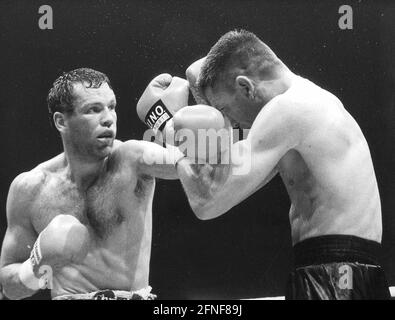 Championnat du monde de boxe dans le poids lourd léger de Dortmund. Henry Maske gagne contre Graziano Rocchigiani. [traduction automatique] Banque D'Images