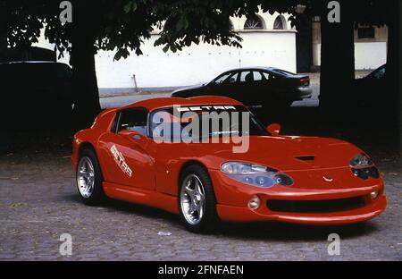 Une voiture de sport conçue par le designer allemand Luigi Colani et basée sur le Chrysler Viper. Photo non datée. [traduction automatique] Banque D'Images