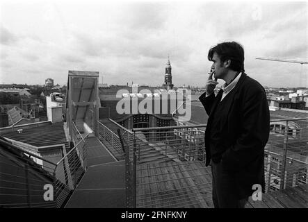 Heinrich-Boell-Foundation dans le bâtiment avant du Hackesche Hoefe à Berlin-Mitte, M. Michael Alvares sur le toit-terrasse, Berlin-Mitte, 26.01.1999, [traduction automatique] Banque D'Images