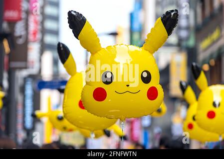 SÉOUL - SEPT 24: Un grand ballon - Pikachu figure de Pokemon anime à Séoul le 24 septembre. 2016 en Corée du Sud Banque D'Images