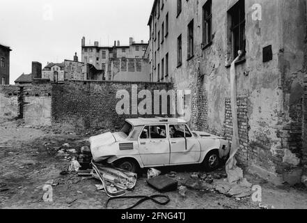 Saxe-Anhalt / Etat de GDR / 1991 Magdeburg, quartier Buckau. De nombreuses entreprises sont fermées dans la zone industrielle // GDR / Economie / Etats fédéraux [traduction automatique] Banque D'Images