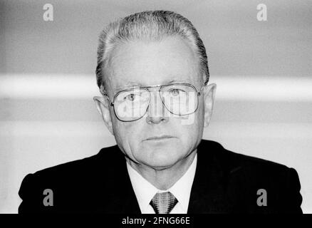 Hermann STRENGER , Président du Conseil de direction de Bayer AG , juin 1990 [traduction automatique] Banque D'Images