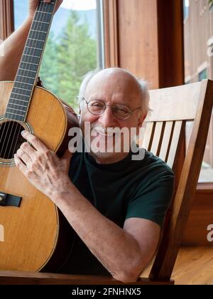 Chanteur de Peter Yarrow du groupe folklorique des années 1960, Peter Paul et Mary. Banque D'Images