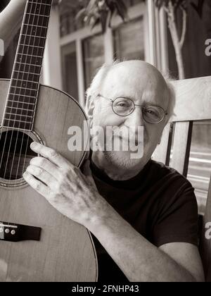 Chanteur de Peter Yarrow du groupe folklorique des années 1960, Peter Paul et Mary. Banque D'Images