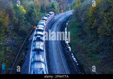 Système d'avertissement de pourriture pendant les travaux de construction de voies sur la ligne de chemin de fer de Starnberg à Munich. Banque D'Images