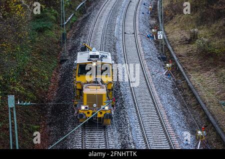 Système d'avertissement de pourriture pendant les travaux de construction de voies sur la ligne de chemin de fer de Starnberg à Munich. Banque D'Images