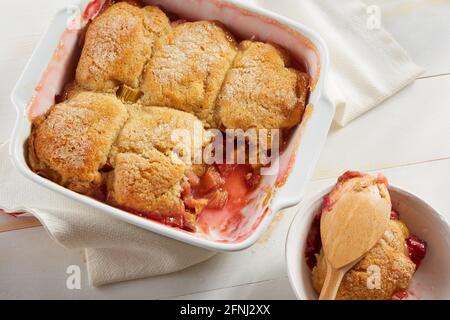 Fraise Rhubarb Cobbler Banque D'Images