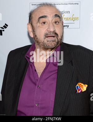 27 avril 2016, Hollywood, Californie, États-Unis: Ken Davitian assiste à la première de l'Age atomique Cinema Fest de ''l'homme qui a sauvé le monde' (Credit image: © Billy Bennight/ZUMA Wire) Banque D'Images