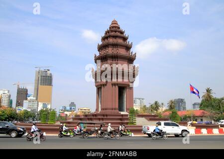 Le Monument de l'indépendance à Phnom Penh Cambodge Banque D'Images