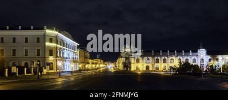 Russie, Oblast de Tatarstan. La rue du Kremlin la nuit, la ville de Kazan Banque D'Images