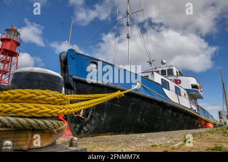 Den Helder, pays-Bas. Les bateaux et les entrepôts de l'ancien chantier naval Willems à Den Helder, aux pays-Bas. Photo de haute qualité. HE industriel Banque D'Images