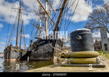 Den Helder, pays-Bas. Les bateaux et les entrepôts de l'ancien chantier naval Willems à Den Helder, aux pays-Bas. Photo de haute qualité. HE industriel Banque D'Images