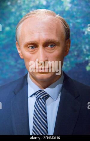 La sculpture en cire du président russe Vladimir Poutine au musée de cire de Grévin le 18 mai 2021 à Paris, France. Photo de Nasser Berzane/ABACAPRESS.COM Banque D'Images