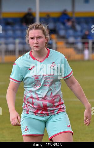 Port Talbot, pays de Galles. 11 avril 2021. Chloe Chivers of Swansea City Dames lors du match de la Ligue des femmes Premier ministre gallois d'Orchard entre Port Talbot Town Dames et Swansea City Dames au stade Victoria Road à Port Talbot, pays de Galles, Royaume-Uni, le 11 avril 2021. Crédit : Duncan Thomas/Majestic Media. Banque D'Images