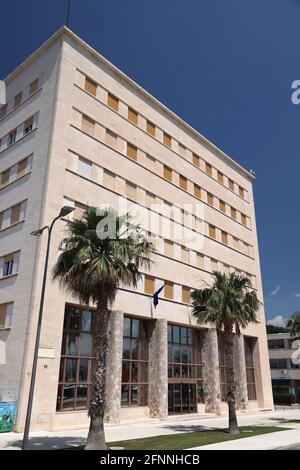 SPLIT, CROATIE - 20 JUILLET 2019: Hôtel de ville (Banovina) à Split, une ville importante de la région de Dalmatie en Croatie. Banque D'Images