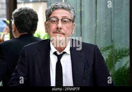 Rome, Italie. 18 mai 2021. L'acteur italien Sergio Castellitto pose dans le photocall du film le mauvais poète. Rome (Italie), 18 mai 2021 crédit: dpa/Alamy Live News Banque D'Images