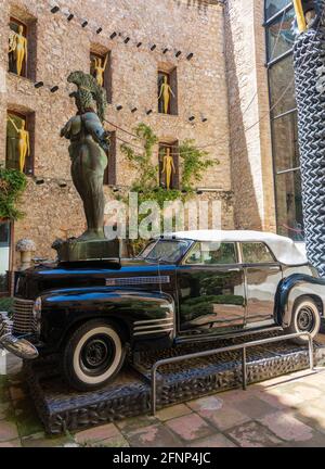 Extérieur du célèbre musée Salvador Dali en catalan Ville de Fig Banque D'Images