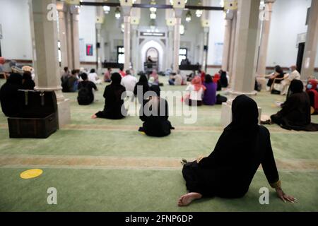 Visite de la mosquée de Jumeirah. La mosquée accueille les visiteurs de toutes les confessions. Dubaï. Émirats arabes Unis Banque D'Images
