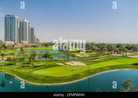 DUBAÏ, Émirats Arabes Unis - 10 MARS 2017 : vue sur le Emirates Golf Club, un parcours de golf de 36 trous à Dubaï. Banque D'Images