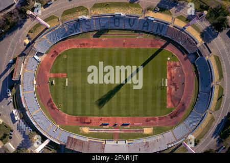 Photo aérienne du stade de foot Pasienky à Bratislava, Slovaquie, 16.07.2019 Banque D'Images