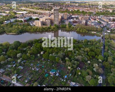 Vista, Hendon Waterside, Brant Reservoir, Welsh Harp Reservoir, North West London, angleterre Banque D'Images