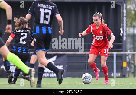 Sint Andries, Belgique. 15 mai 2021. Davinia Vanmechelen (25) de Standard photographié lors d'un match de football féminin entre le Club Brugge Dames YLA et la Standard Femine de Liège le septième jour de match en Play-off 1 de la saison 2020 - 2021 de la Super League belge Scooore Womens, samedi 15 mai 2021 à Bruges, Belgique . PHOTO SPORTPIX.BE | SPP | DAVID CATRY Credit: SPP Sport Press photo. /Alamy Live News Banque D'Images